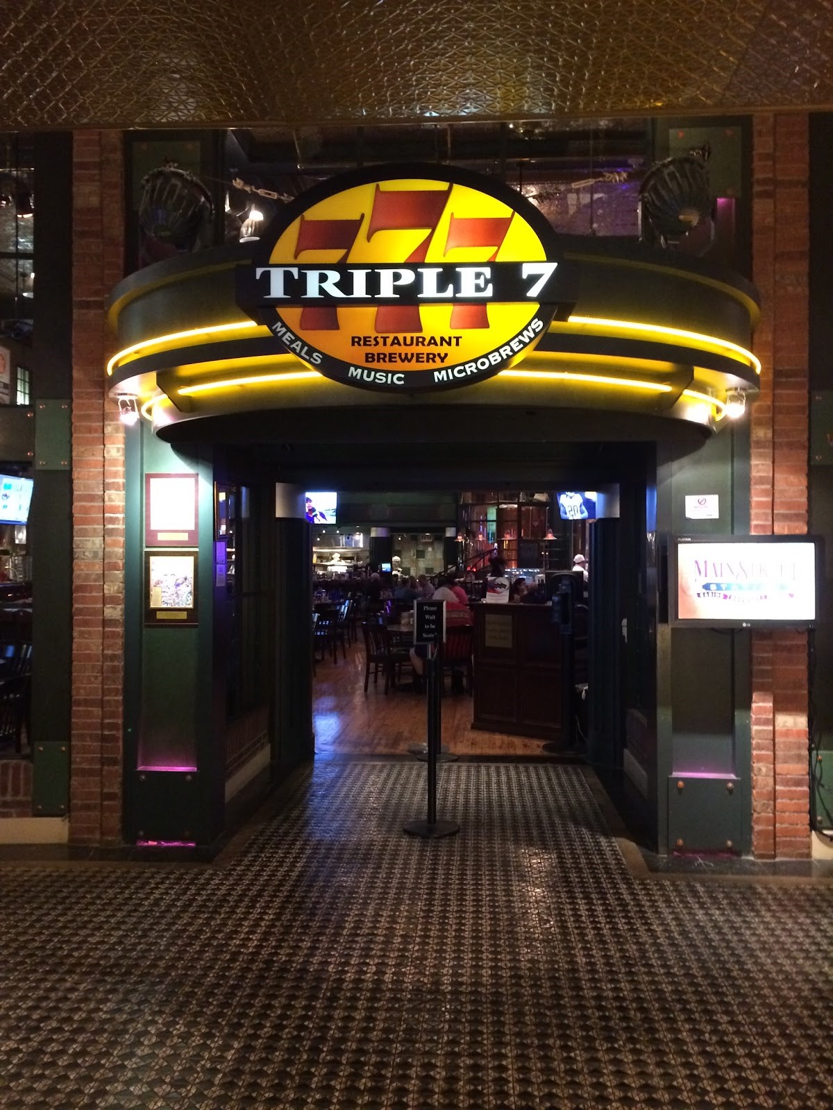 Reviews for Triple 7 Restaurant and MicroBrewery At Main Street ...